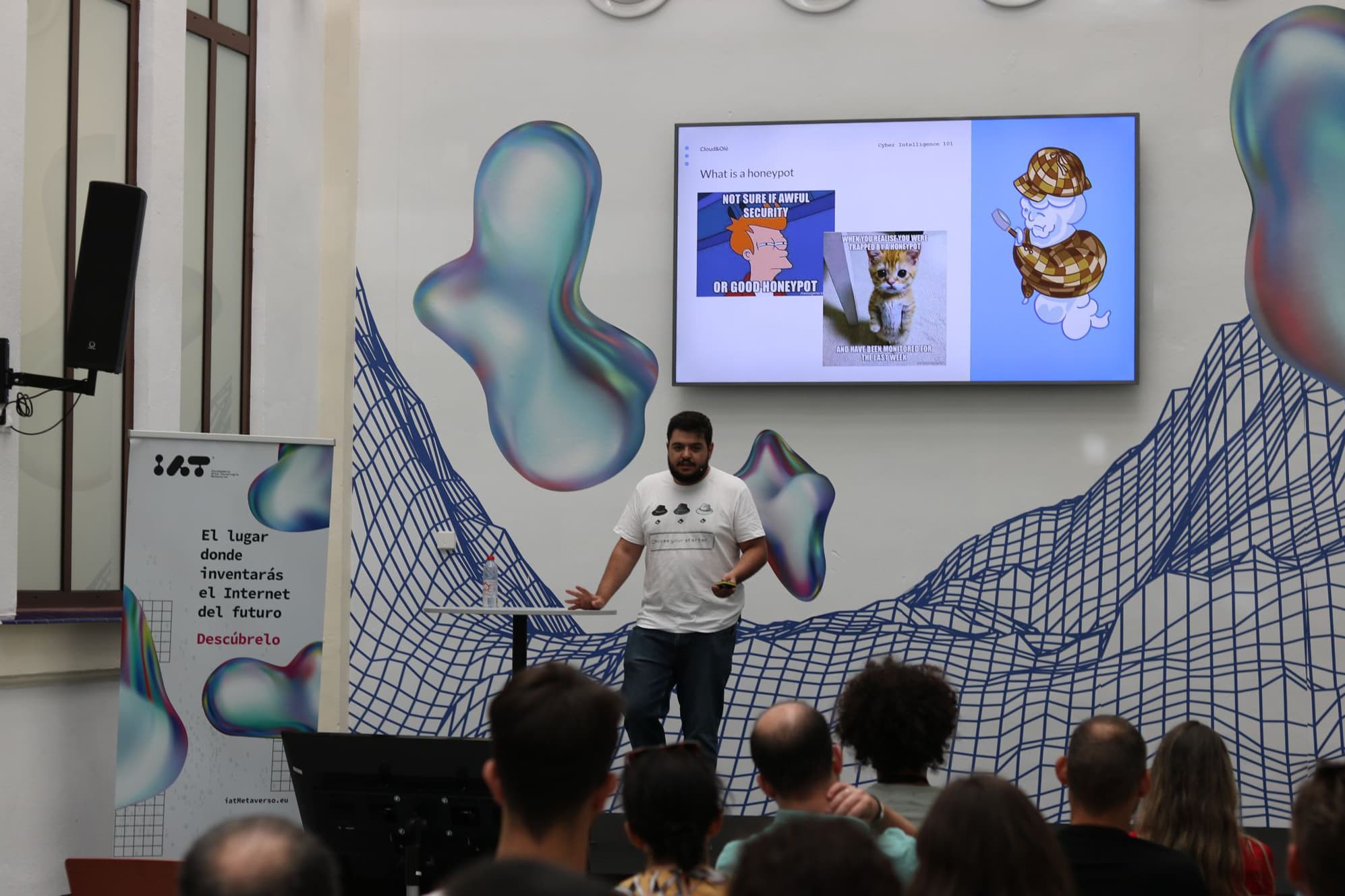 Ponencia Catching Hackers, Chasing Spies: A Live OSINT Workshop